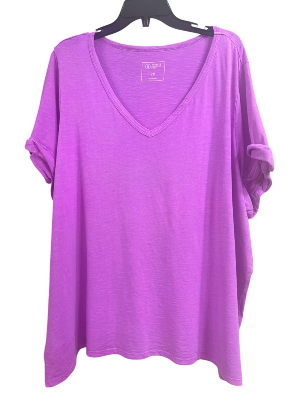 Candace Cameron Bure Short Sleeve V-Neck Tee in Violet